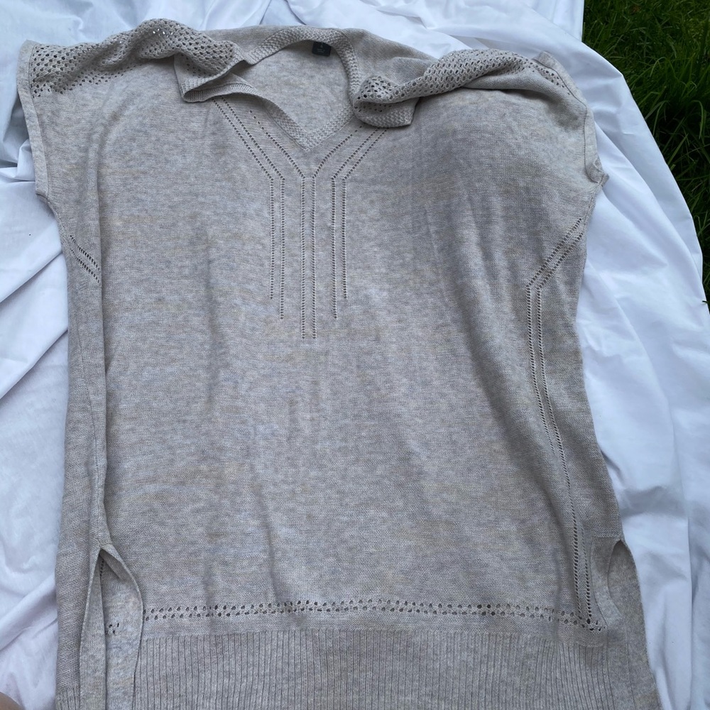 Old Navy cream, tunic length, thin sweater